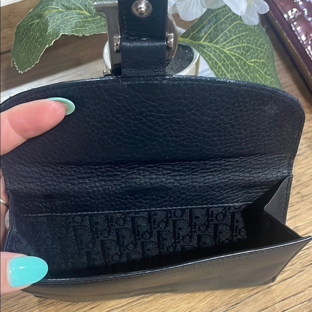 Dior Black Leather Wallet with Cannage Quilted Pattern - Picture 2 of 11